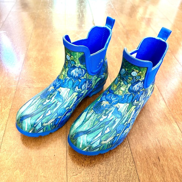 Galleria Enterprises, Inc. Shoes - Womens Blue Art-Inspired Rubber Boots
